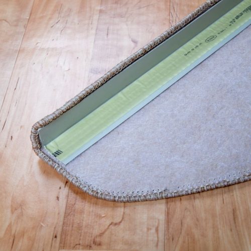 Lépcsőszőnyeg 65x24 cm - Beige színben absztrakt mintával