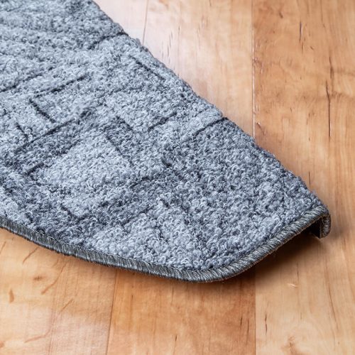 Lépcsőszőnyeg 65x24 cm - Szürke színben kocka mintával