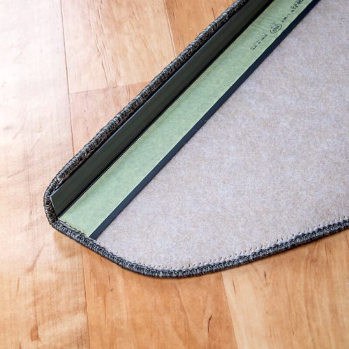 Lépcsőszőnyeg 65x24 cm - Szürke színben kocka mintával